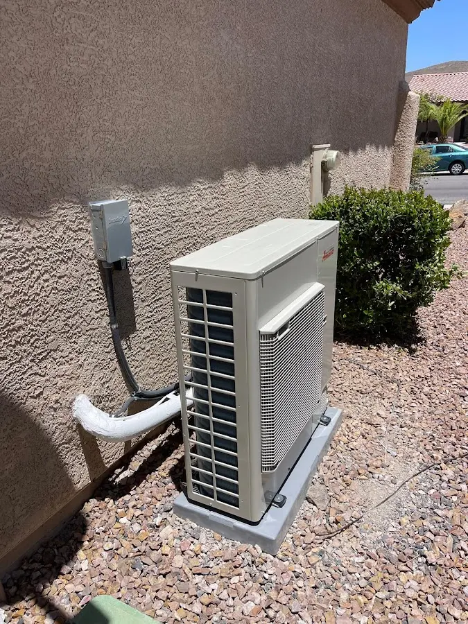 Residential air conditioning condenser unit in East Donegal